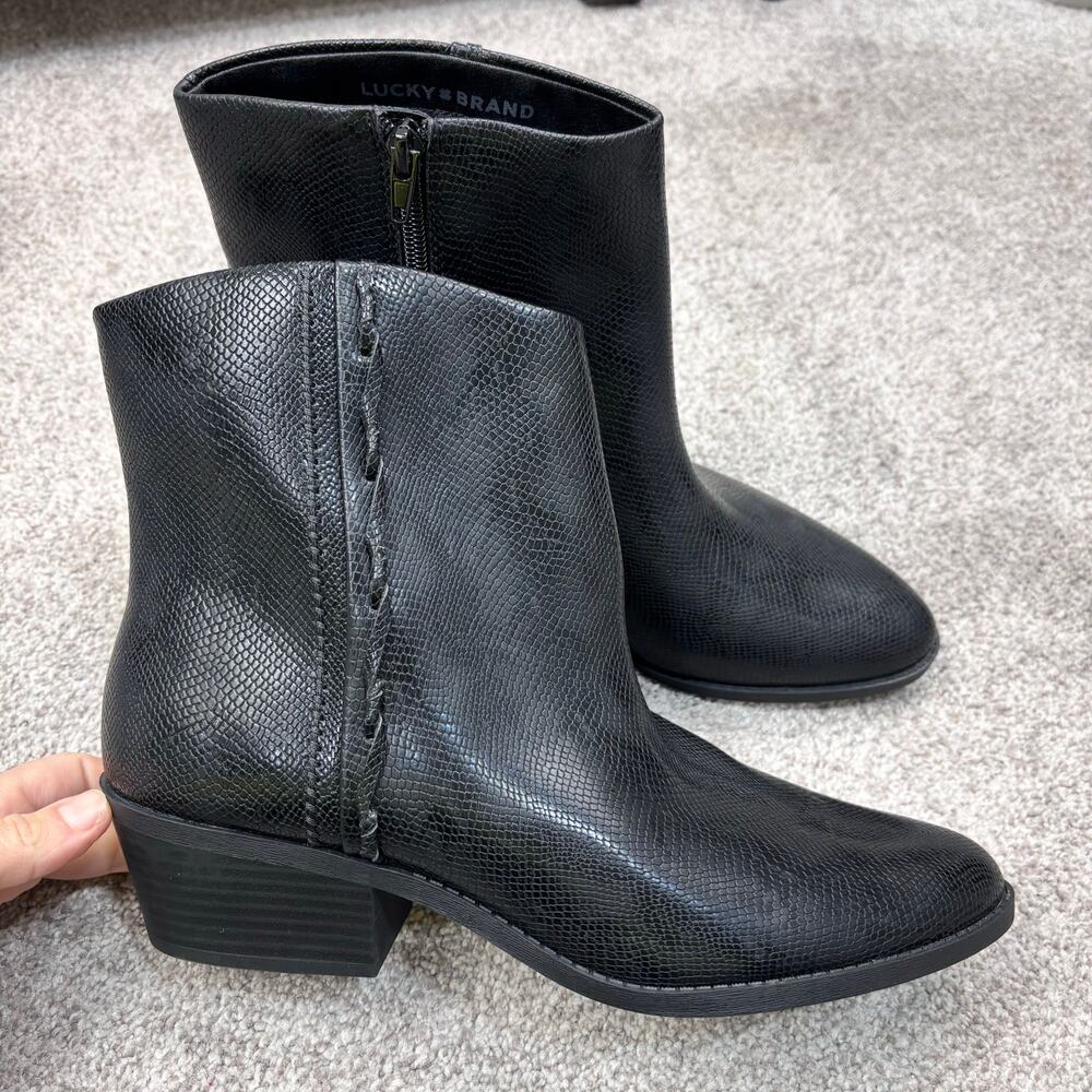 New! Lucky Brand Lp Fakelle black snake skin print ankle bootie sz. 11